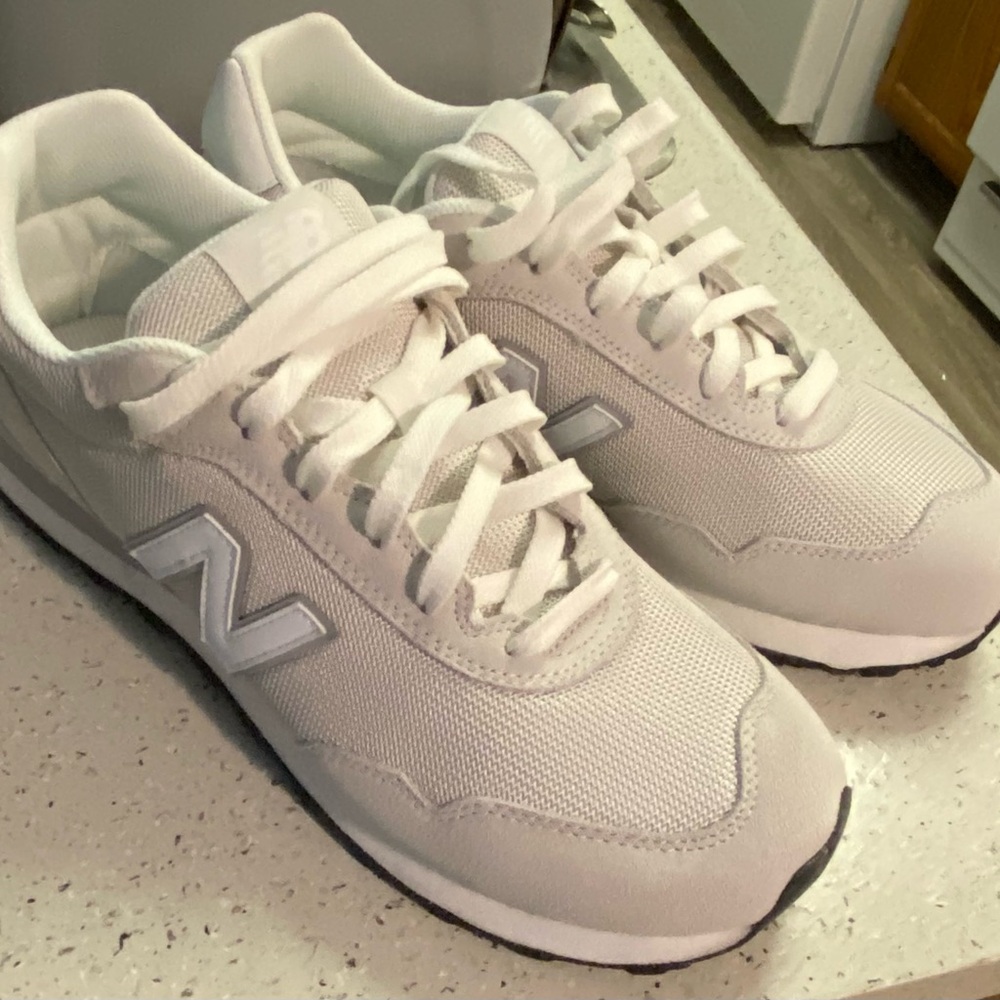 New Balance Classic 515 White and grey Trainers men’s Size 10’5